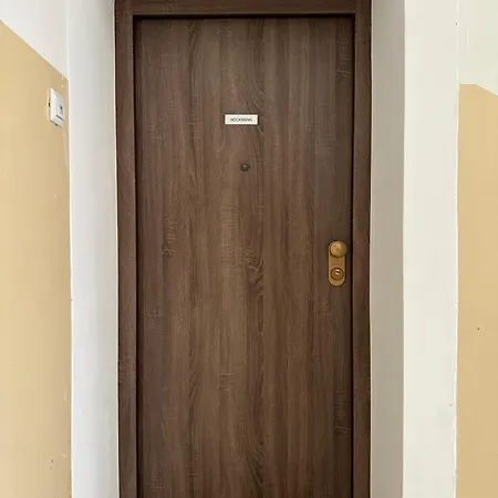 Emily At Center Апартаменты