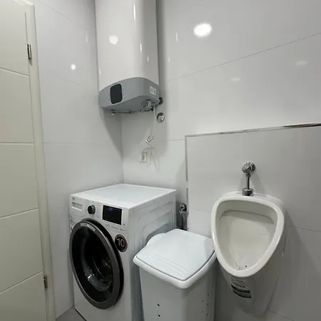 公寓 Emily At Center *