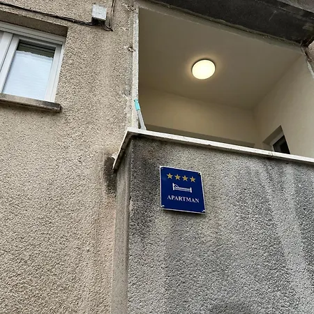 Emily At Center Daire *