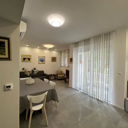 Emily At Center דירה ספליט